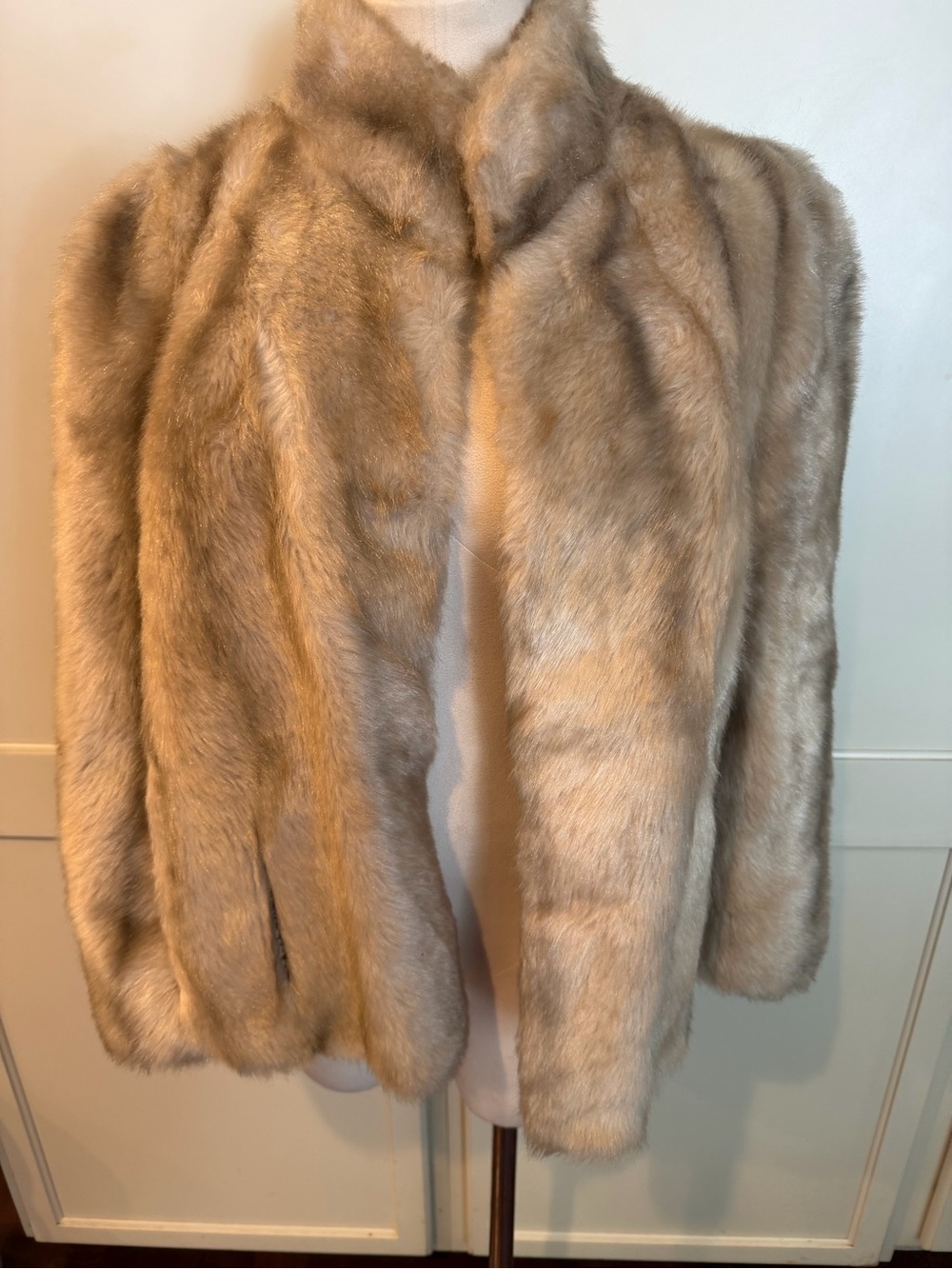 80s vintage Sears Light Beige Faux Fur cape